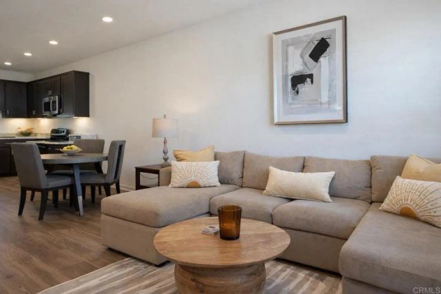 877 Blackstone Drive, San Marcos, CA 92078