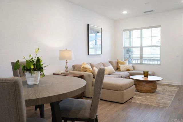 877 Blackstone Drive, San Marcos, CA 92078