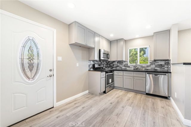 13200 13202 Wentworth Street, Arleta, CA 91331