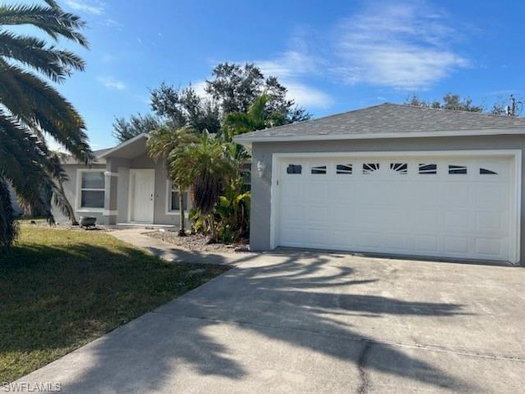 1426 SE 8th AVE, Cape Coral, FL 33990