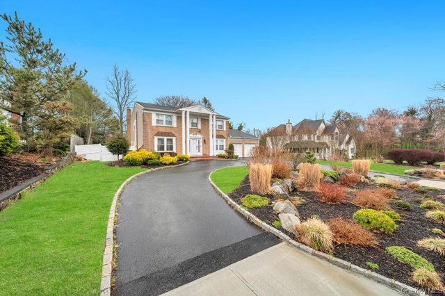 109 Virginia Avenue, Lake Grove, NY 11755