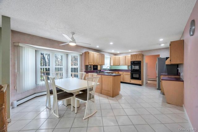 109 Virginia Avenue, Lake Grove, NY 11755