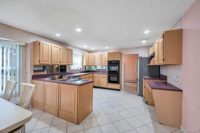 109 Virginia Avenue, Lake Grove, NY 11755