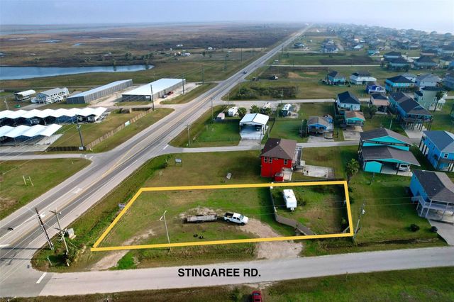 3005 Highway 87, Crystal Beach, TX 77650