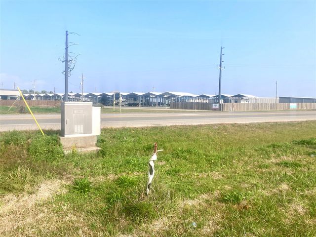 3005 Highway 87, Crystal Beach, TX 77650