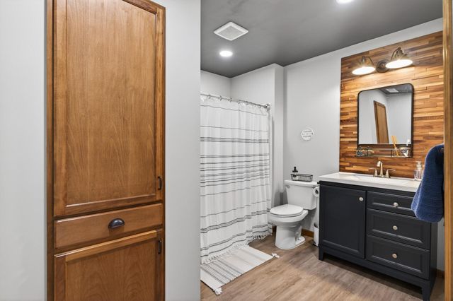 10349 Karston Court NE, Albertville, MN 55301