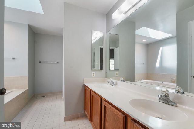 14520 PEBBLE HILL LN, North Potomac, MD 20878