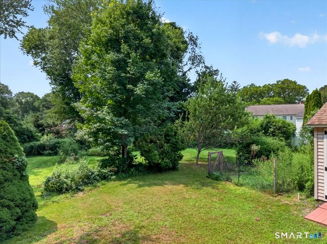 1324 Boston Post Road, Old Saybrook, CT 06475