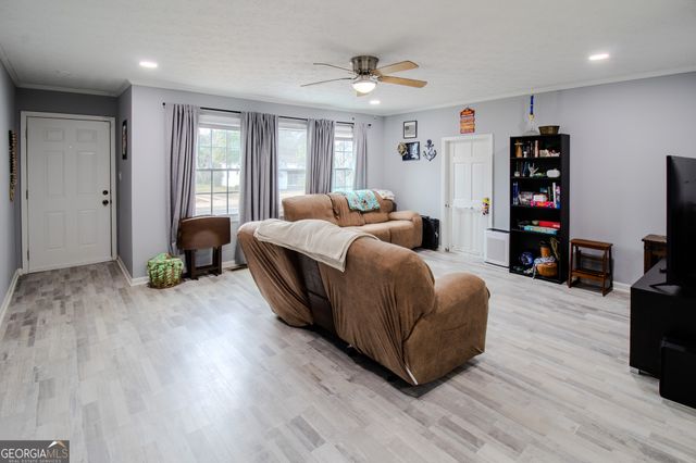 579 Lynmore Avenue, Macon, GA 31206