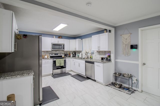 579 Lynmore Avenue, Macon, GA 31206