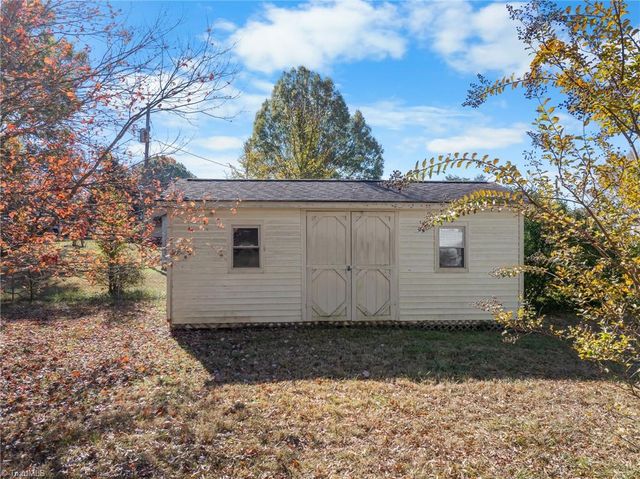 402 Spillman Road, Mocksville, NC 27028