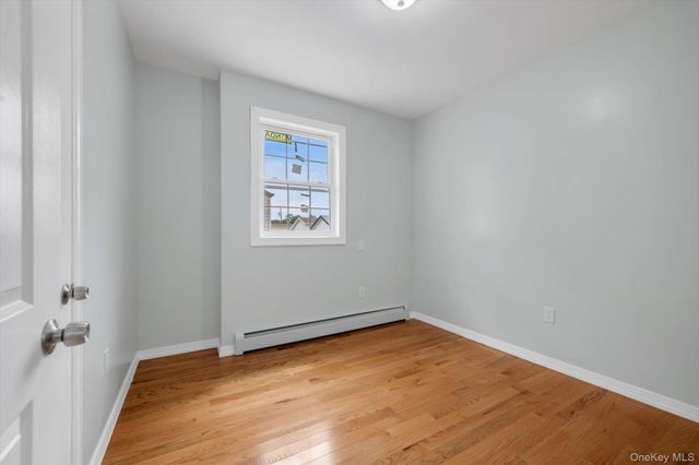 13740 234th Street, Rosedale, NY 11422