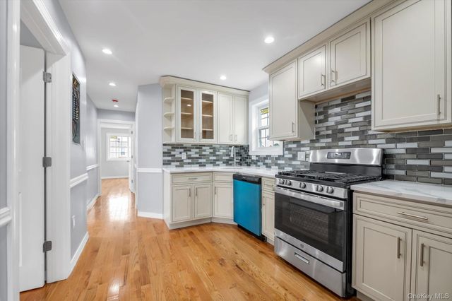 13740 234th Street, Rosedale, NY 11422