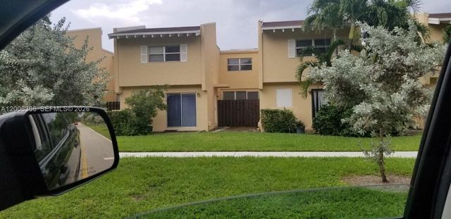 9011 NE 4th Ave Rd 9011, Miami Shores, FL 33138