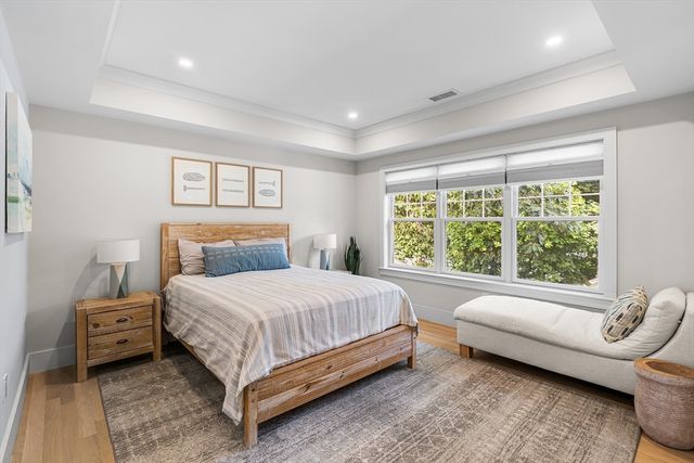 638 Webster St 638, Needham, MA 02492