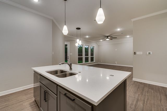 8247 Heritage Glen Drive, Red Oak, TX 75154