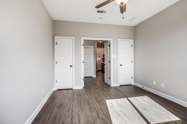 8247 Heritage Glen Drive, Red Oak, TX 75154