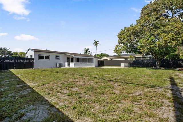 2741 NW 172nd Ter, Miami Gardens, FL 33056