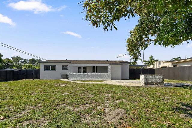 2741 NW 172nd Ter, Miami Gardens, FL 33056