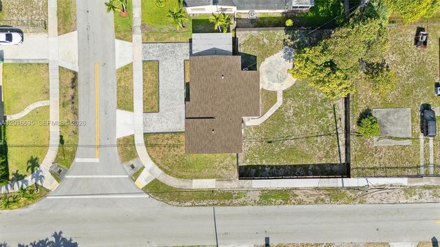 2741 NW 172nd Ter, Miami Gardens, FL 33056