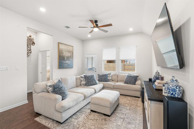 420 Fluttermill LOOP, Liberty Hill, TX 78642