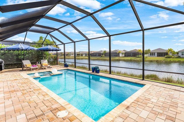 11909 SW Coral Cove Parkway, Port St Lucie, FL 34987