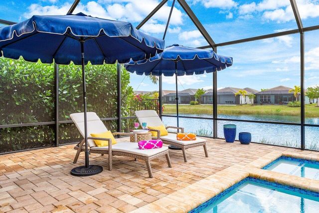 11909 SW Coral Cove Parkway, Port St Lucie, FL 34987