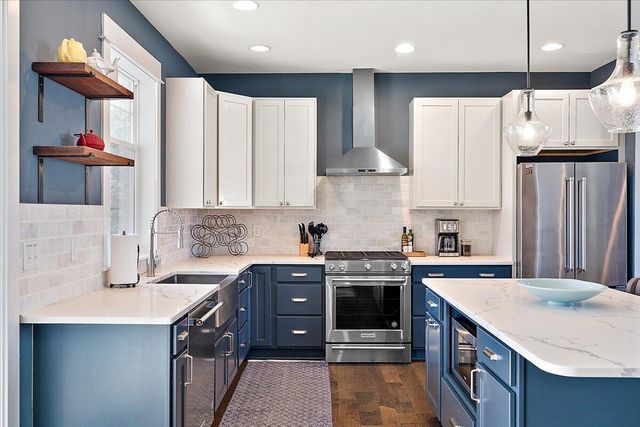 35 N Ferry Street, Douglas, MI 49406