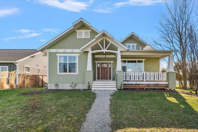 35 N Ferry Street, Douglas, MI 49406