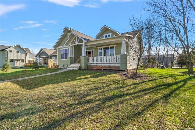 35 N Ferry Street, Douglas, MI 49406