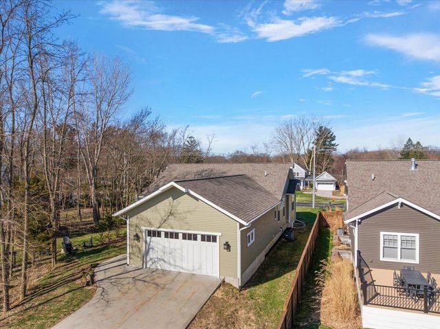 35 N Ferry Street, Douglas, MI 49406