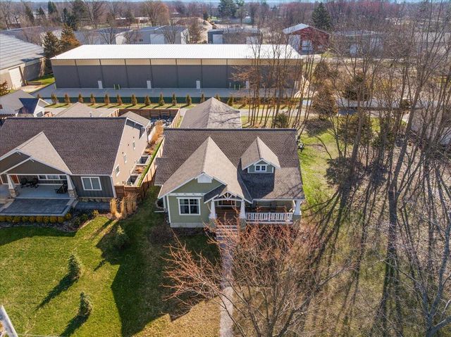 35 N Ferry Street, Douglas, MI 49406