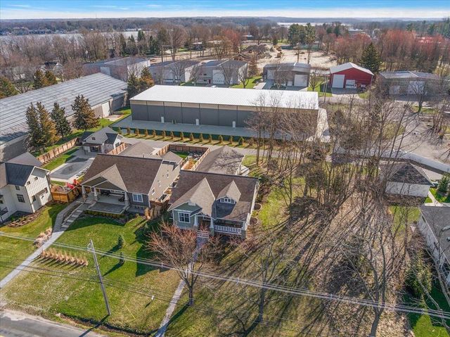 35 N Ferry Street, Douglas, MI 49406