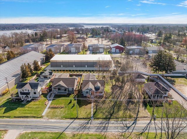 35 N Ferry Street, Douglas, MI 49406