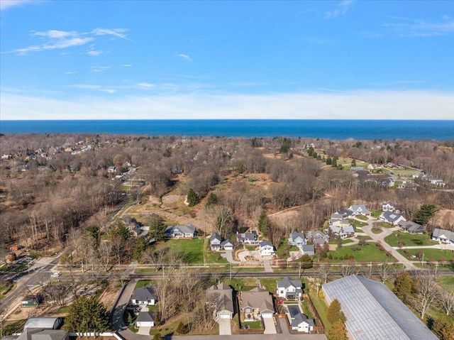 35 N Ferry Street, Douglas, MI 49406