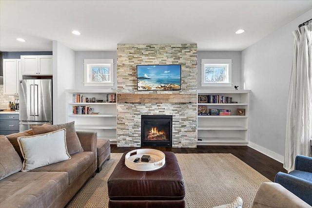 35 N Ferry Street, Douglas, MI 49406