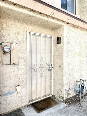 936 Fairway Drive 26, Colton, CA 92324