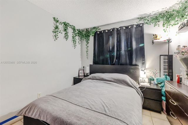 9732 Hammocks Boulevard 20317, Miami, FL 33196