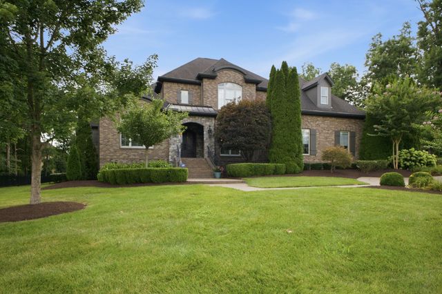 1807 Eaves Ct, Nolensville, TN 37135