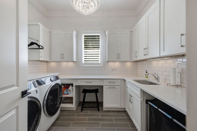 1807 Eaves Ct, Nolensville, TN 37135