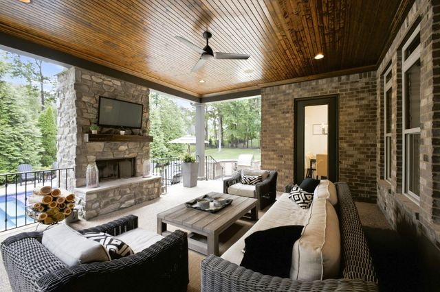 1807 Eaves Ct, Nolensville, TN 37135