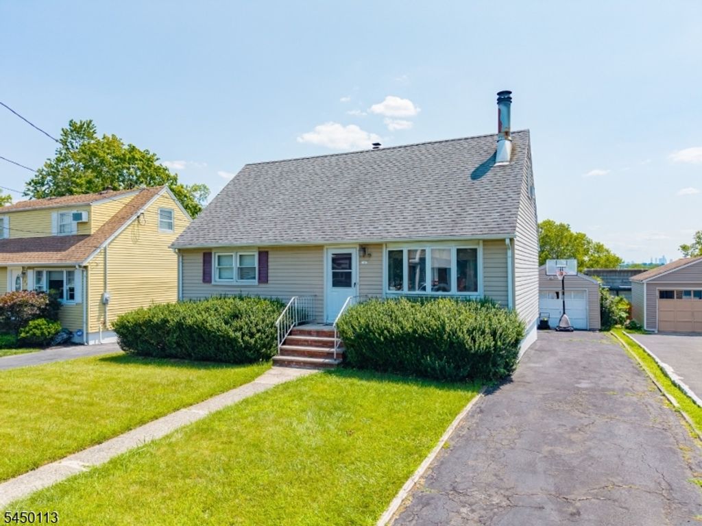 110 Patricia Pl, Clifton City, NJ 07012 — exterior