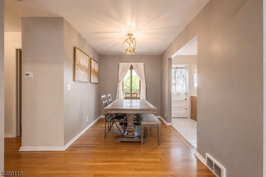 110 Patricia Pl, Clifton City, NJ 07012 — photo 5