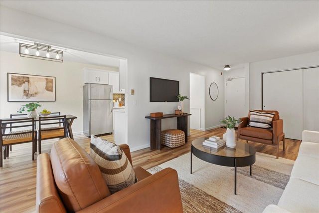 4530 Park Commons Drive 123, Saint Louis Park, MN 55416