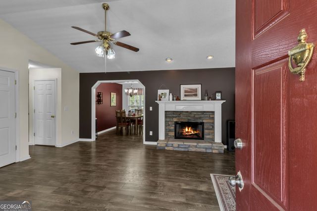 195 Vincent Court, Dallas, GA 30157