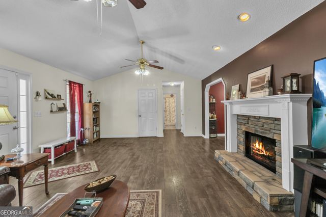 195 Vincent Court, Dallas, GA 30157
