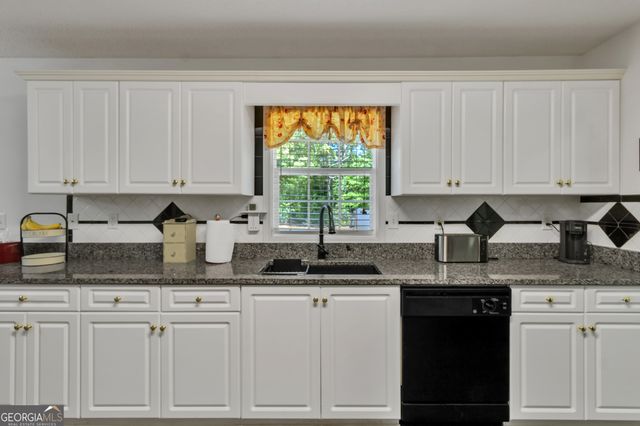 195 Vincent Court, Dallas, GA 30157