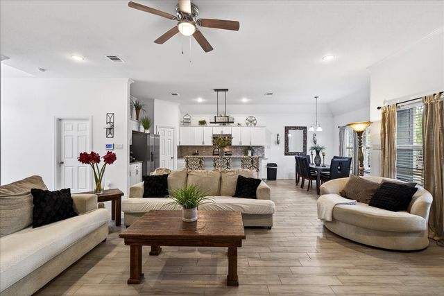 125 Parkside Drive, Trinidad, TX 75163