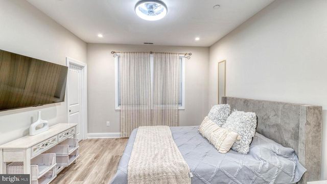 143 E PINE AVE, Wildwood, NJ 08260