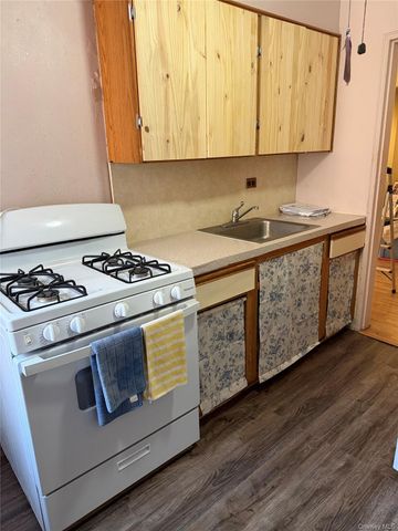 8719 204th Street A41, Hollis, NY 11423